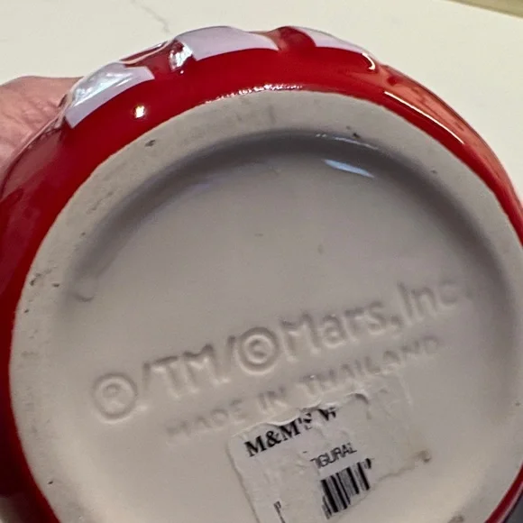 M&M'S Red and Blue Character Mugs - Picture 6 of 7